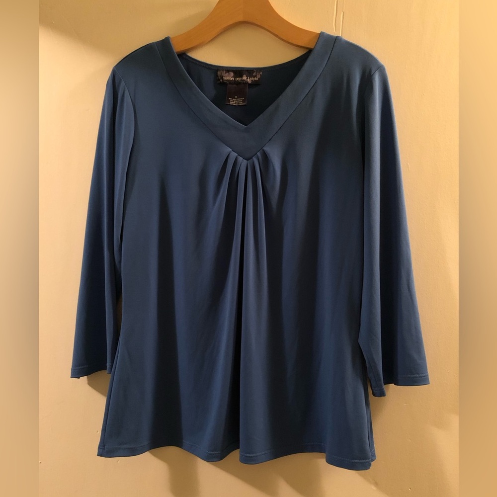 Beautiful Blue Top Size M